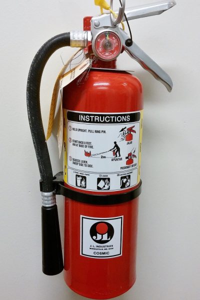 extinguisher, fire-extinguisher, fire-suppressor-237643.jpg